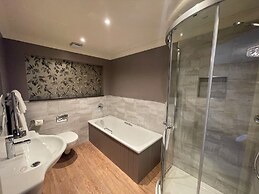 Park Farm Hotel & Leisure