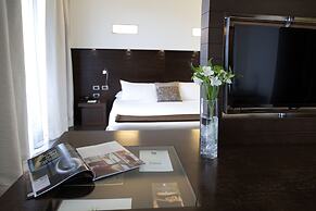 HOTEL SELENE POMEZIA