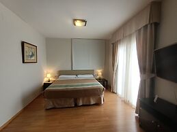La Luna Blanca