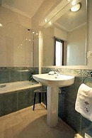 Los Braseros Hotel