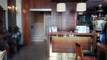 Los Braseros Hotel