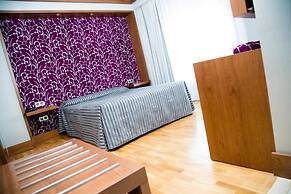 Los Braseros Hotel