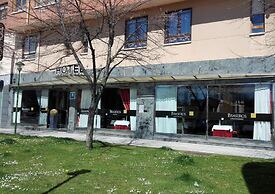 Los Braseros Hotel