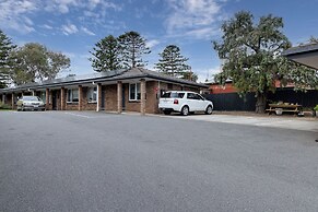 Botanic City Apartments