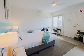 Botanic City Apartments