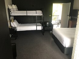 Matador Motor Inn