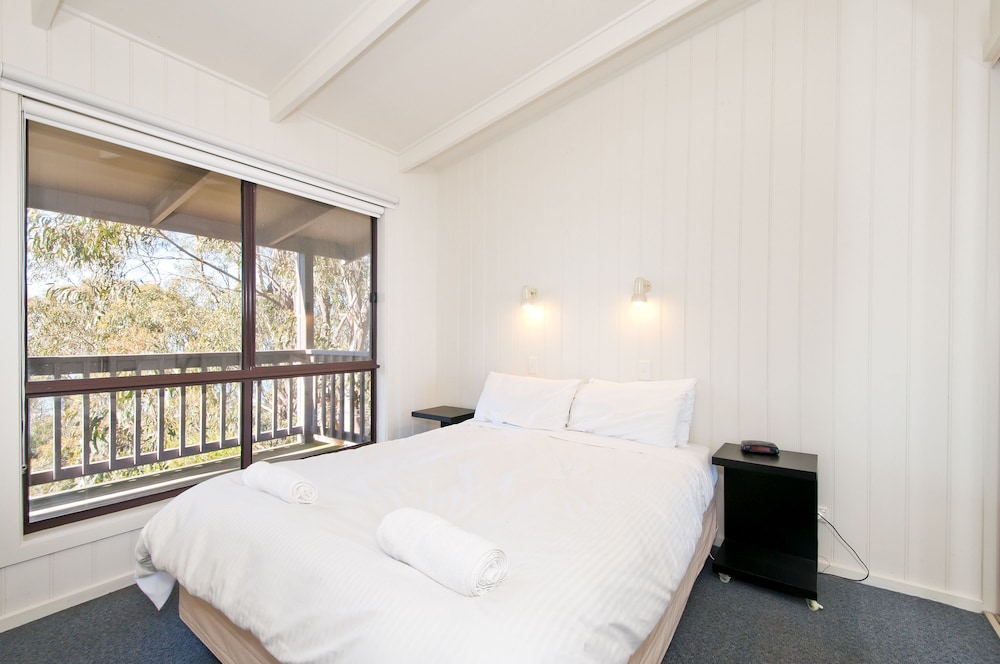 Beacon Point Ocean View Villas