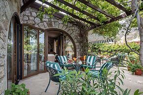 Marti Resort Hotel