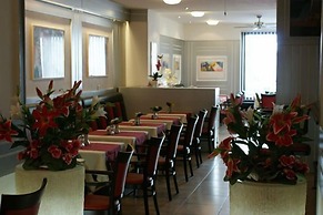 Hotel Acon