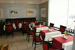 Hotel Acon