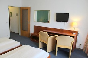Hotel Acon