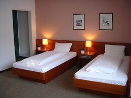 Hotel Acon