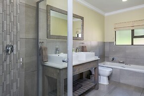 Kiara Lodge