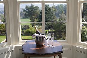 Loch Ness Country House Hotel