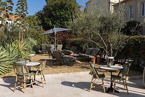 Hotel Verlaine