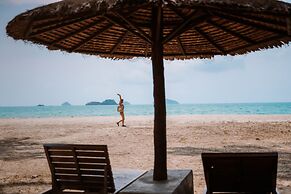 Aana Resort & Spa