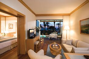 Constantinou Bros Asimina Suites Hotel