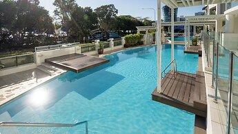 Waters Edge Apartment