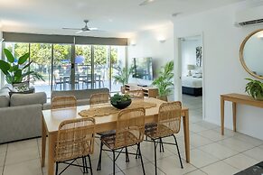 Waters Edge Apartment