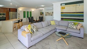 Waters Edge Apartment