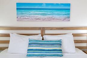 Meridian Port Douglas - Adults only