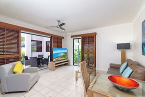 Meridian Port Douglas - Adults only