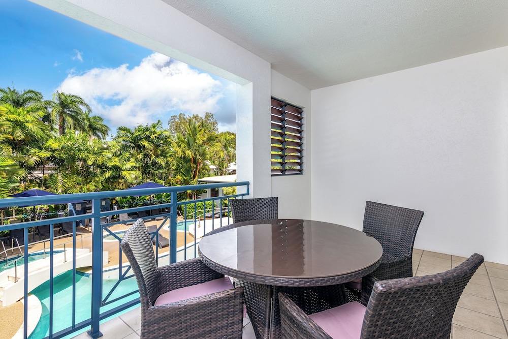 Meridian Port Douglas - Adults only