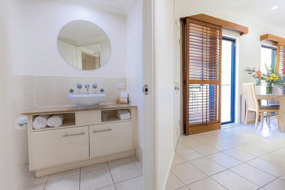 Meridian Port Douglas - Adults only