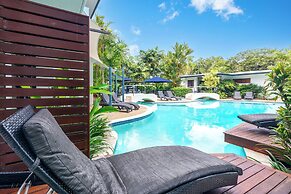 Meridian Port Douglas - Adults only