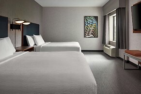 Courtyard by Marriott Hamilton