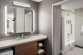 Courtyard by Marriott Hamilton