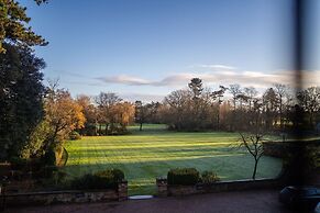 Inglewood Manor