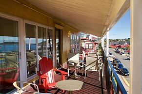 Rum Runner Inn