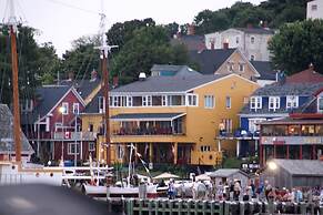 Rum Runner Inn