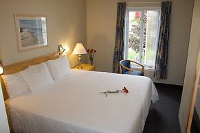 Rum Runner Inn