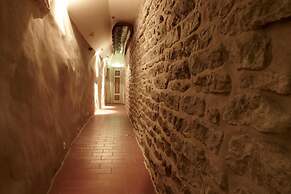 CRU Hotel