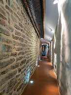 CRU Hotel