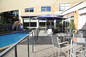 Royal Pacific Hotel