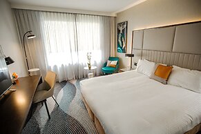 Royal Pacific Hotel
