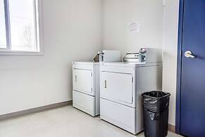 Motel 6 Red Deer, AB