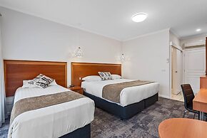 Comfort Inn Deakin Palms
