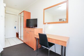 Comfort Inn Deakin Palms
