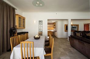 Bantry Beach Luxury Suites