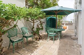 Bantry Beach Luxury Suites