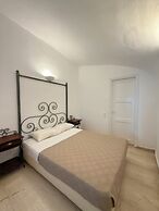 Nomikos Villas