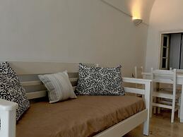 Nomikos Villas
