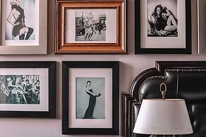 Le Monde Hotel