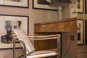 Le Monde Hotel
