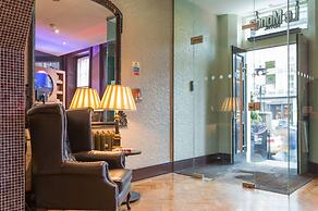 Le Monde Hotel