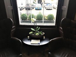 Le Monde Hotel